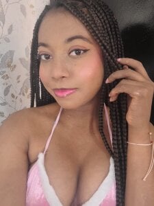 SaraaLopeez Public  6টি ছবি