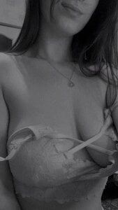 INELIKA 🩶🤍🩶 Pic