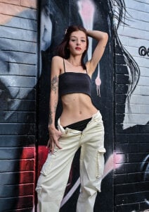 barby_jones25 Public slika