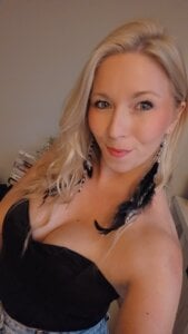 NikkiB653466 Me slika 8