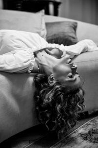 Curly_Moon love me hard and soft Pic 3