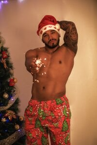 bruno_miller_ Christmas Temptation 2025 🎄 🎁 ❄️ Pic 4