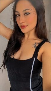 vanelopehot Public Pic 2