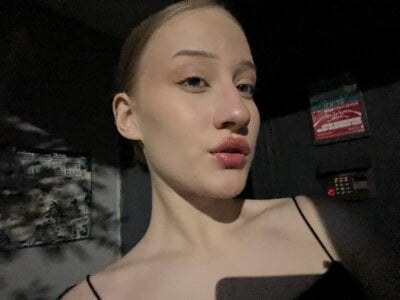 EasterHatter queen of this evening Pic