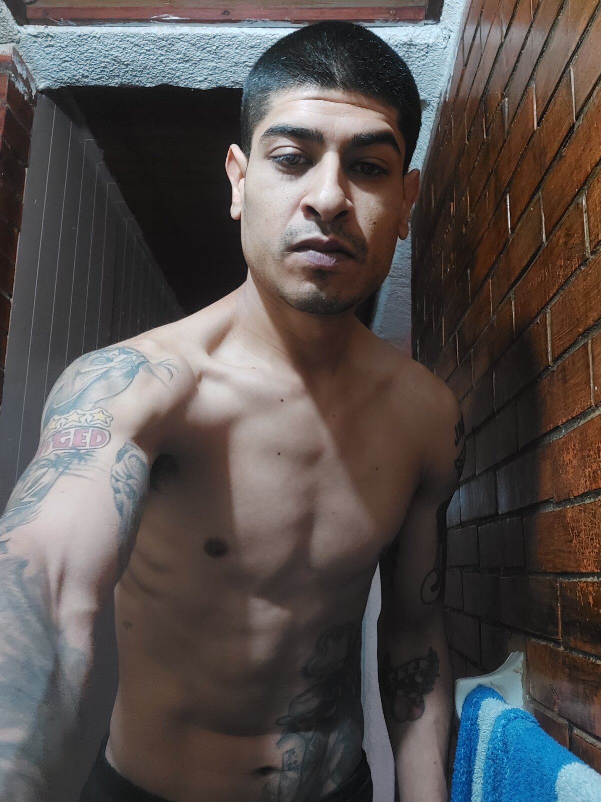 Jordan4923 님의 트렌드 중인 사진  690개