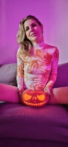 Lovebackground Public Pic 8