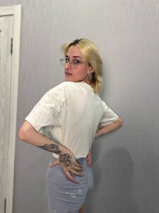 ValerieKirk Public Pic 9