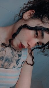 ME ❤ de naomybenedetti  3 photos