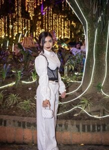 charlotte_line One night in Medellin🎄🪽 Pic 6