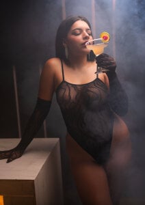 Arianna_Moore Your new obsession: my gaze, my curves, my rules. Pic 7