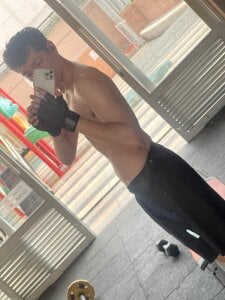 unapollogetic At the gym Pic 2