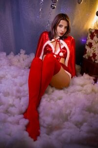 HottCandy21のSilent night, wild dreams 🎄🥵🪄の 3枚の写真