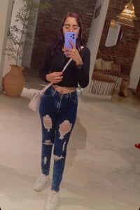 sarah_Dau Public Hình