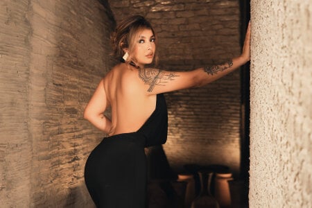 Date with me de LisaMonroe_  6 Imagens