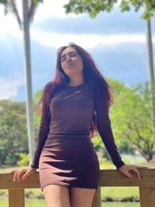 Kira_Bloom01 I`m Kira صورة واحدة|Kira_Bloom01 I`m Kira صورتان|Kira_Bloom01 I`m Kira  2 صور|Kira_Bloom01 I`m Kira  2 صورة