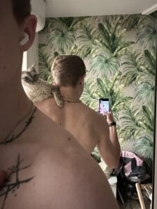 TalkingHead_0_ Public Fotka 4