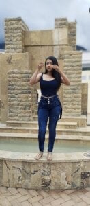 Lili_16 Public Pic 8