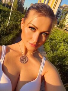 Olenka_Cosmos_Fly me Gambar 3