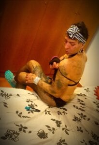 00Travsharongomez: Sharon video hot perra en la cama ( 5 фото)