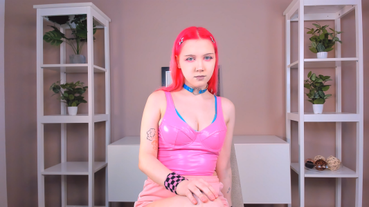 LinMagpuri domina in pink slika