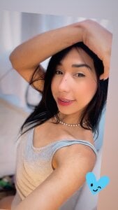 sofia_cum7 Public Pic 3