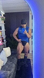 There will never be some legs as delicious as mine, enjoy them! od Camilo_caballero  2 snímek