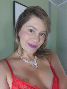 beautiful red of love and passion od Chanelll_Taylorr_  5 snímek