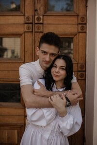 Adrian_Sandra Public Pic 5