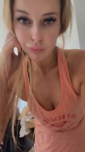 Zdjęcia Imyourgoodgirl69xo Share the❤️please&be kind- it’s been a tough couple of weeks for some of us Aussie streamers on here:  5