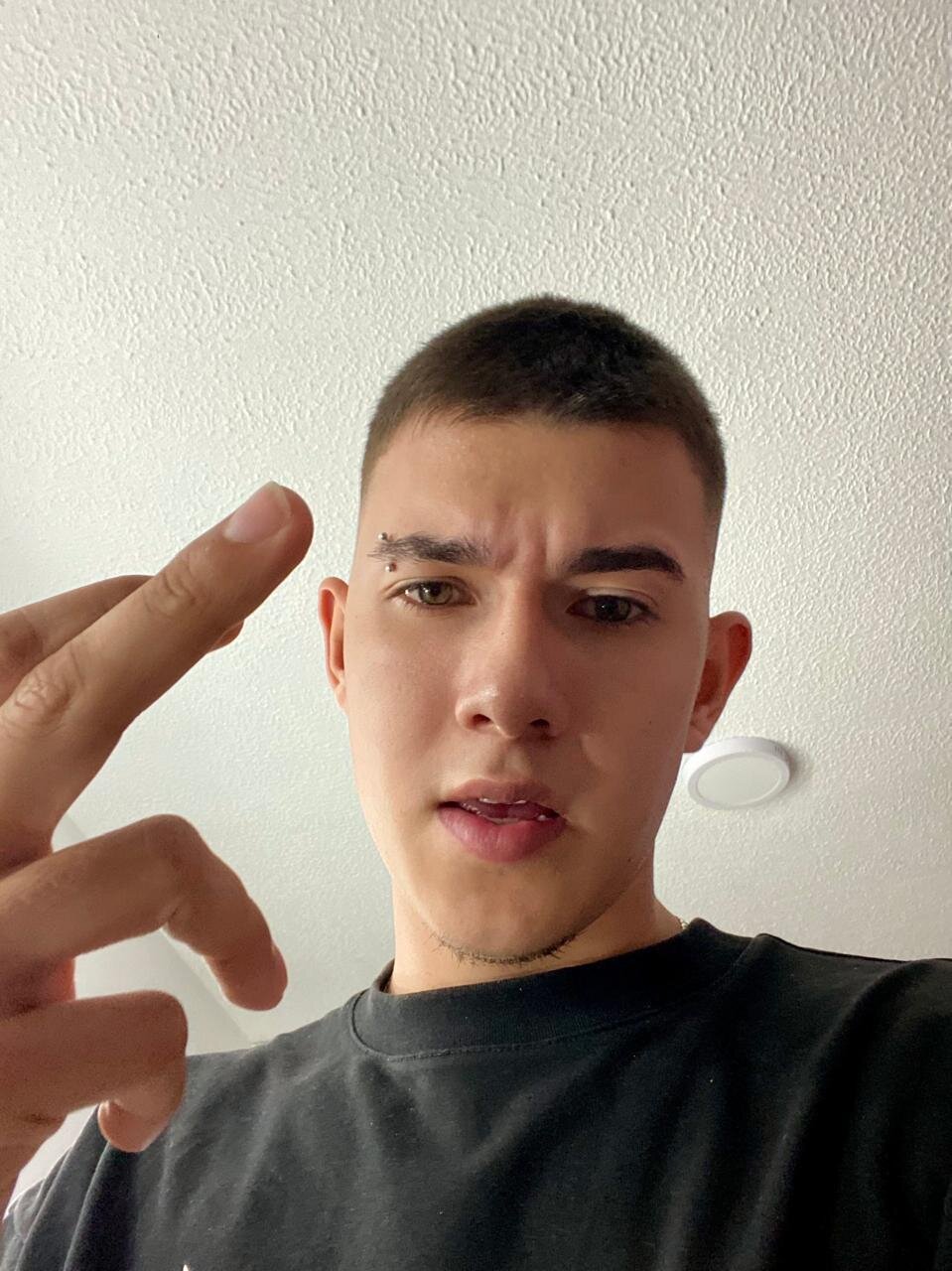 Aleck_Boy 님의 트렌드 중인 사진  3806개