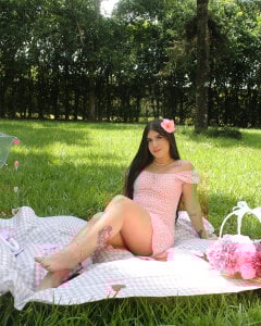 kloe_bella Let's enjoy Valentine's Day together❤️🔥 Foto 2