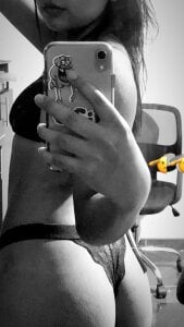 Samantha_Martiness Public Pic 4