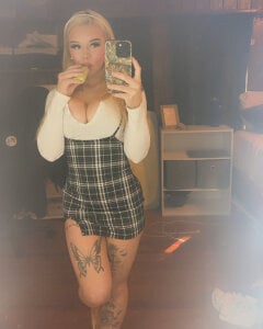 emmagray001 Public Pic 4