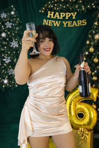 Abril_Beltran_ Countdown to Charm 🤭🎁⭐ Foto 5