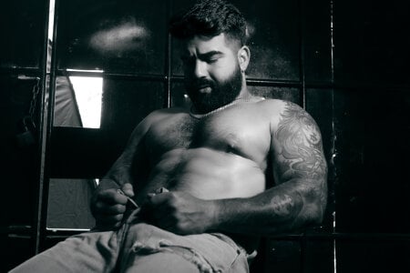 Lyon_vach Hairy sexy man Kuva 4