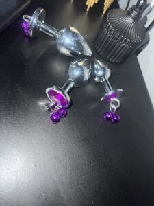 Pretty_brownskin New toys Photo
