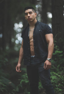 Adrian_Torres_ Walking through the woods Photo