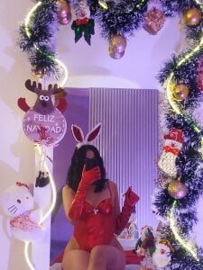 casse_tay lovely red❤️ Pic 2