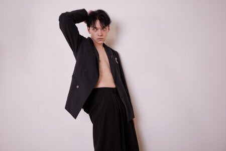 elliott_morgan FEEL ME Pic