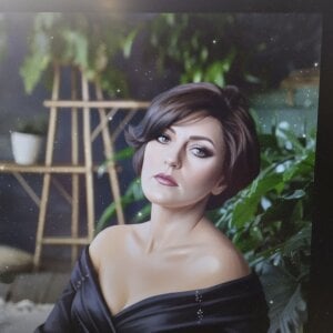 Vivian_Violet_ lady with brown hair รูป  4