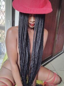 Kamdollie Public Pic 6