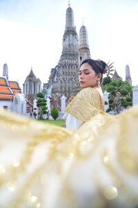 Megwild When in thailand Bilde