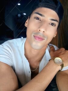 HotpartyFrends Public Pic