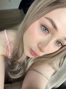 Nani_FunnyPublic Bild 3