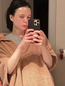 Wild_Alice_me Soft voice, cozy energy, warm smiles. Poză 2