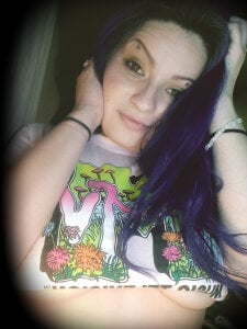 katsmeow710 Public Pic 4