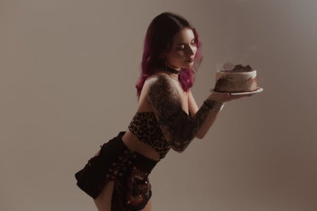 Happy 21´s 🖤🎂 de SophieCats  2 Imagens