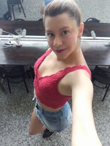 Chanelll_Taylorr_ nice glasses nice eyes صورة واحدة|Chanelll_Taylorr_ nice glasses nice eyes صورتان|Chanelll_Taylorr_ nice glasses nice eyes  2 صور|Chanelll_Taylorr_ nice glasses nice eyes  2 صورة