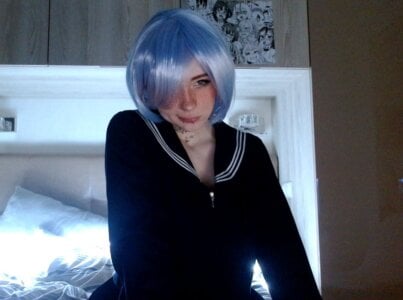 ElizabethBritanny Public Immagine  3