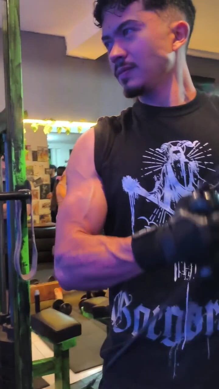 NicolaiKarav adlı kullanıcının viral fotoğrafları:  7907